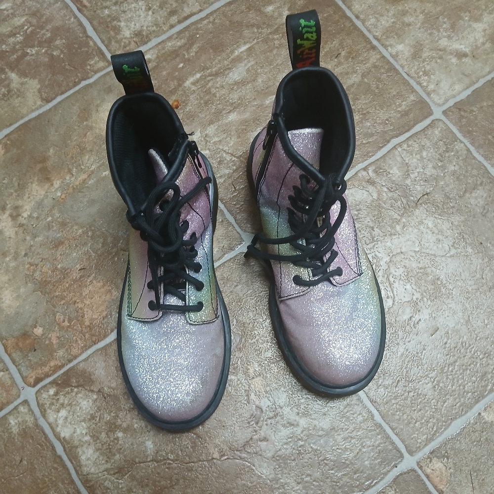 NWT Dr. Martens Rainbow Lace-Up Boots Size 3